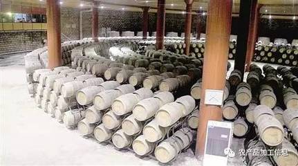 一瓶葡萄酒的全產業鏈——從葡萄園到餐桌的旅程